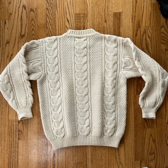 Cozy Cable Knit Wool Sweater - Cream - Picture 5 of 11